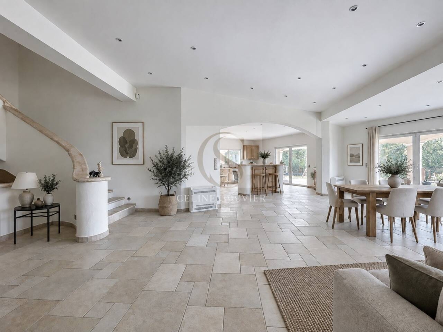 Villa 6 pièces de 289 m²