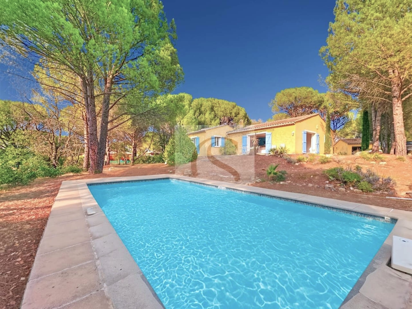 Maison 4 pièces 100 m2 Vidauban