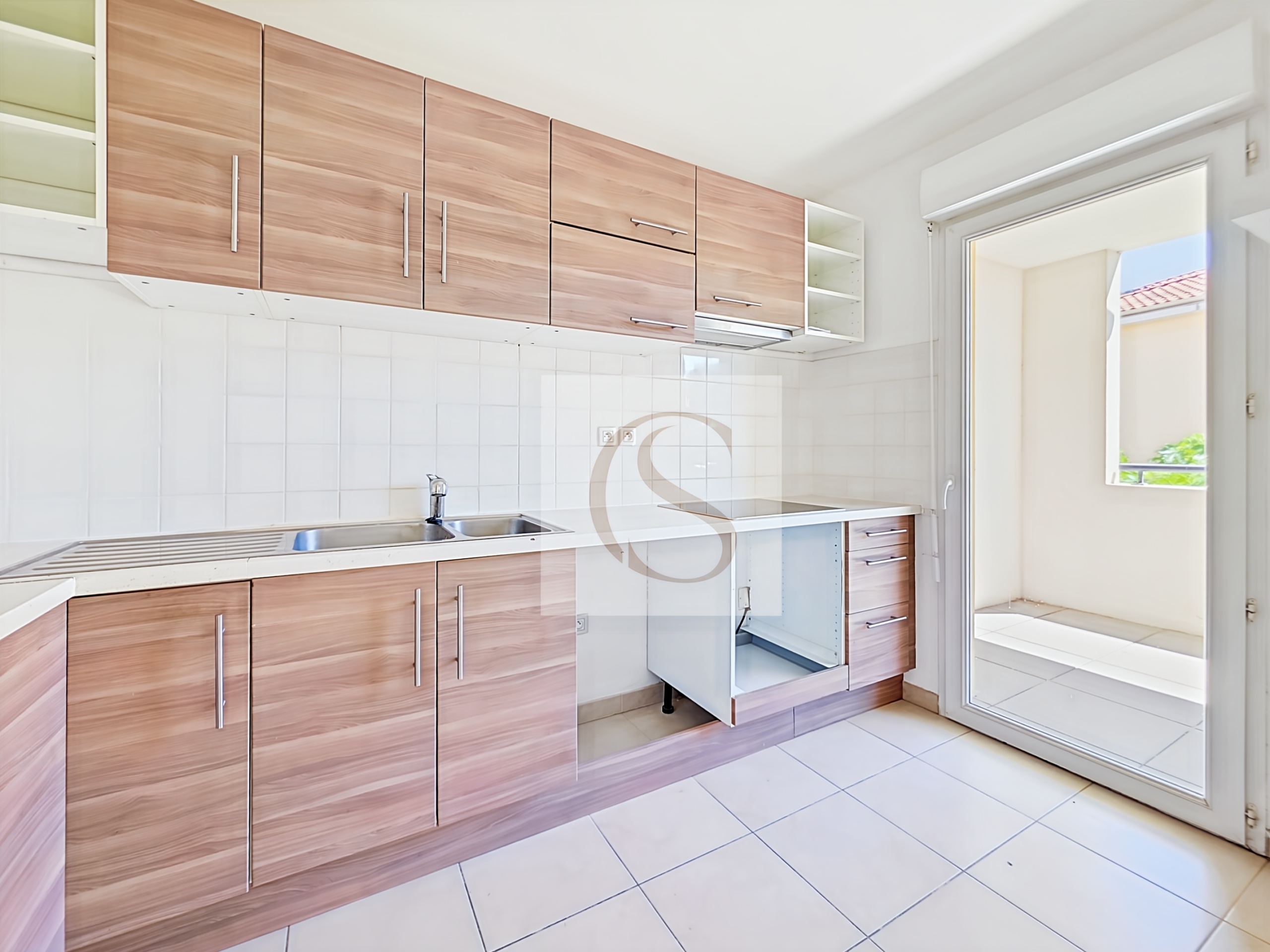 82 sq. m 4-room apartment