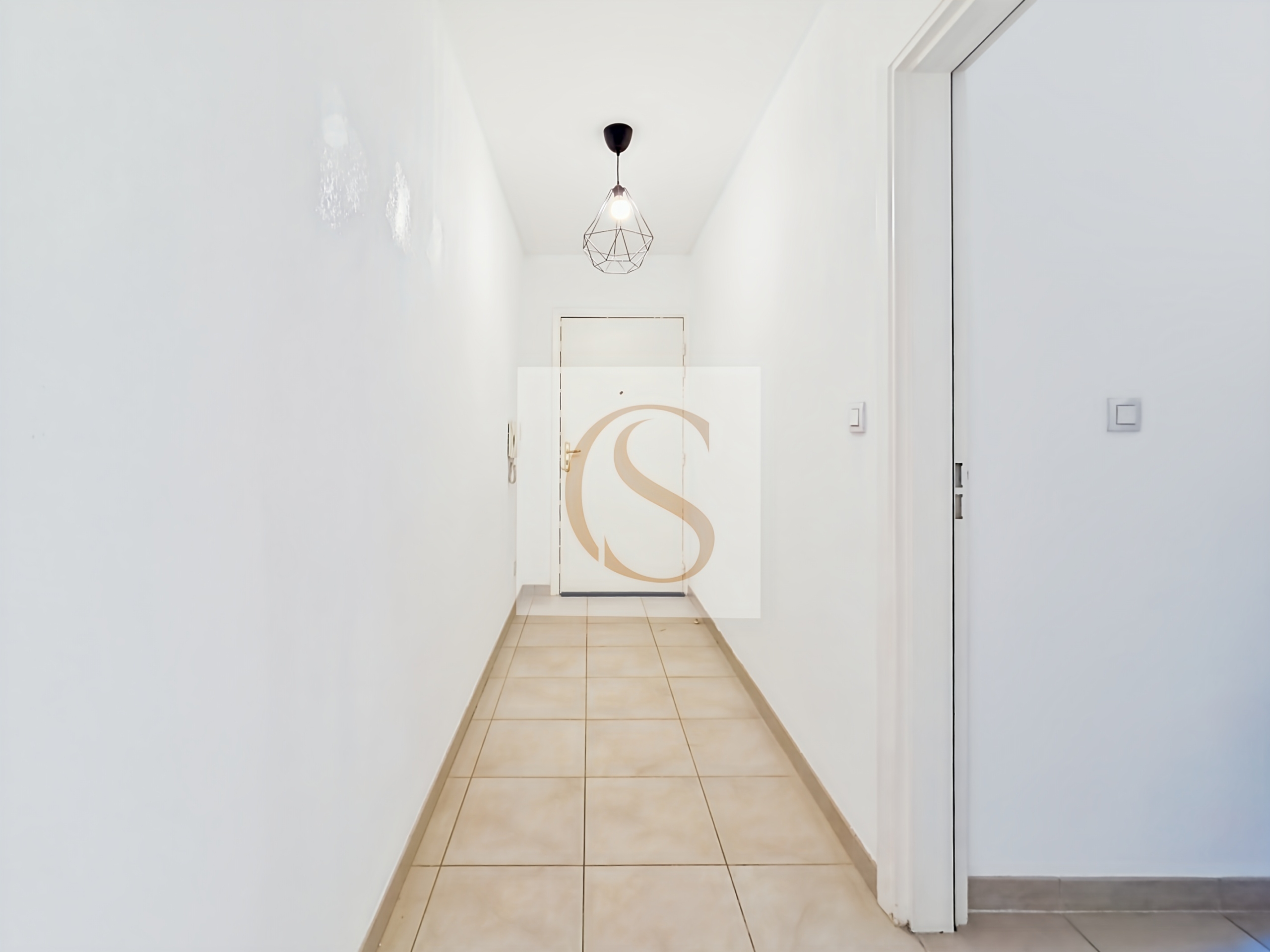 82 sq. m 4-room apartment