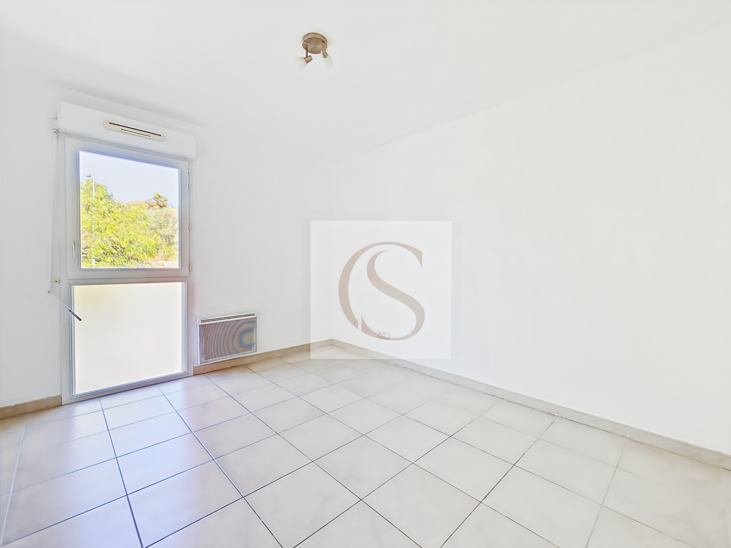 82 sq. m 4-room apartment