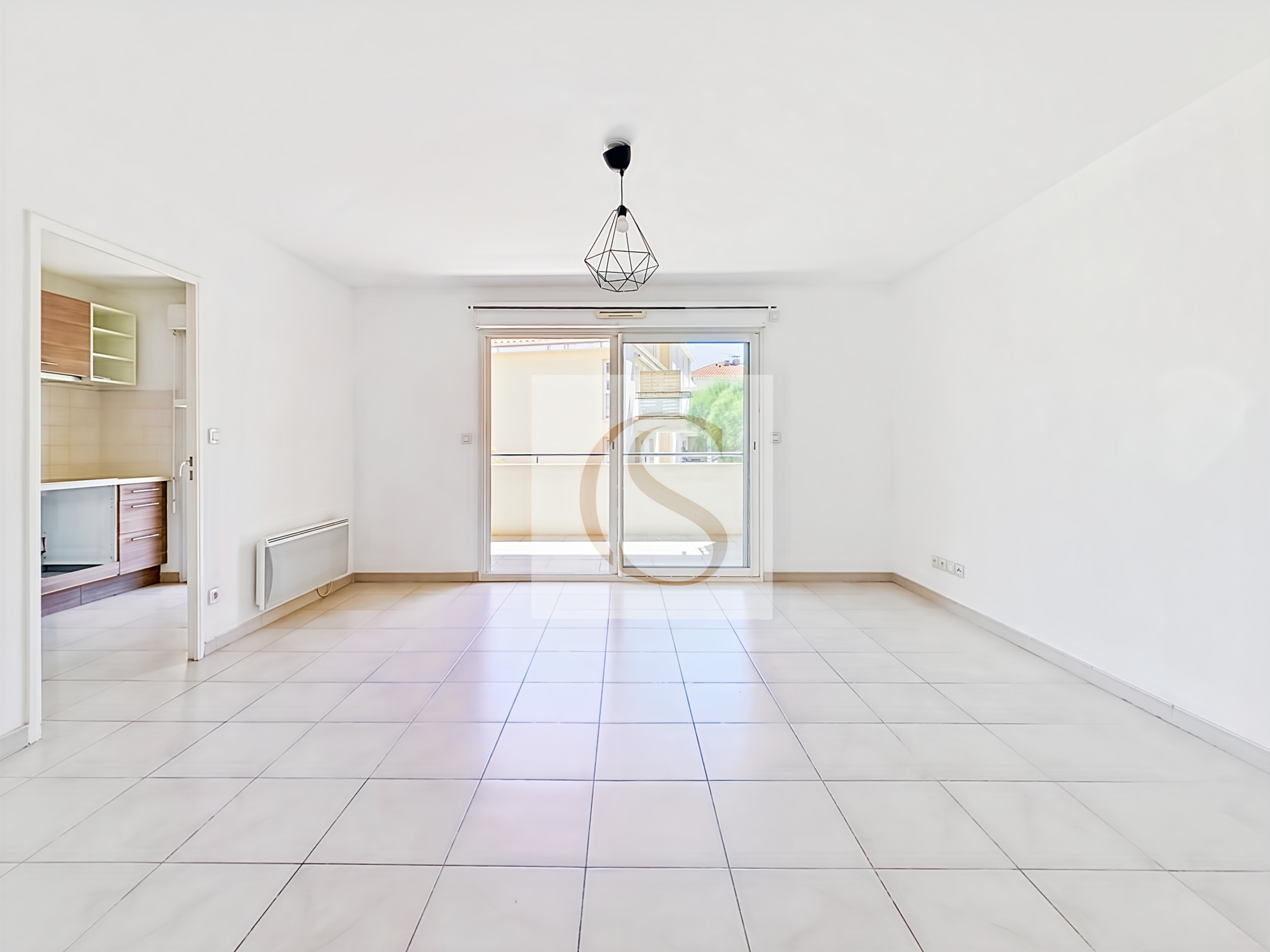 82 sq. m 4-room apartment